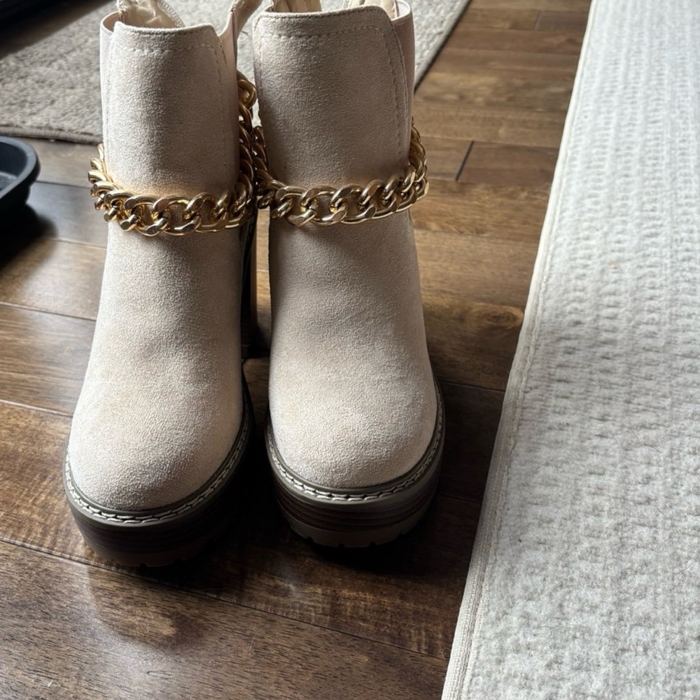 Olivia miller boots